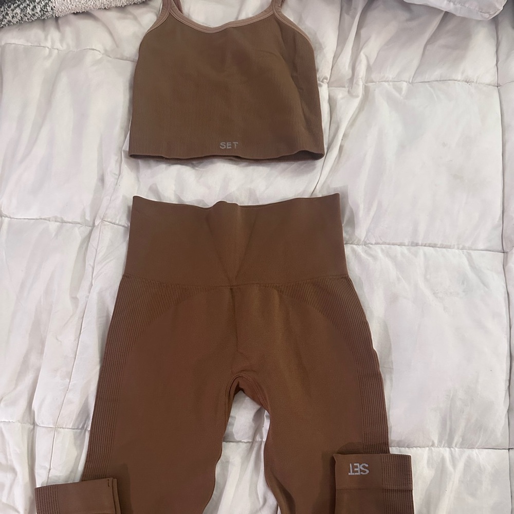 Set active brown workout set